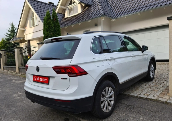 Volkswagen Tiguan cena 107999 przebieg: 55000, rok produkcji 2019 z Złoty Stok małe 704